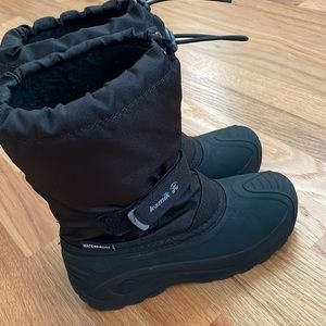 ❄️Like New Kamik snow boots ❄️